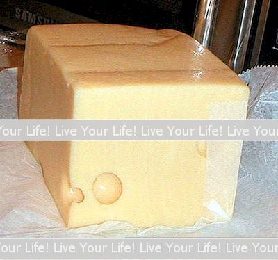Jak Vyrobit Švýcarský Sýr