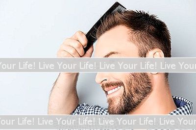 Wie Man Eine Wet-Look-Frisur Für Männer Bekommt