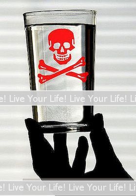 Cara Dapatkan Fluorida Daripada Air Minum Anda
