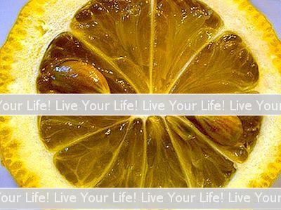 Sådan Behandles Forstoppelse Med Honning Og Citronsaft
